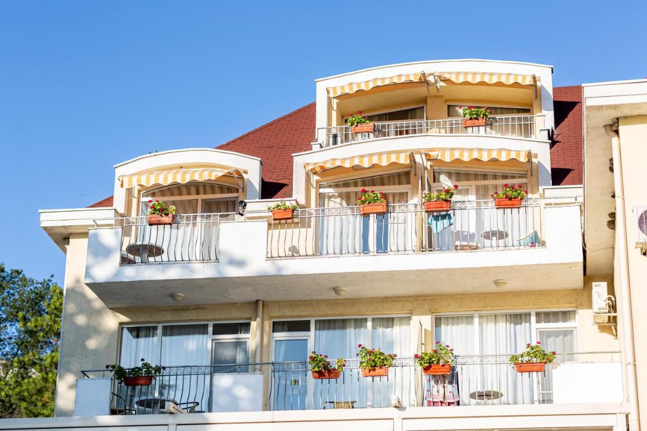 Helios Hotel Balchik Exterior photo